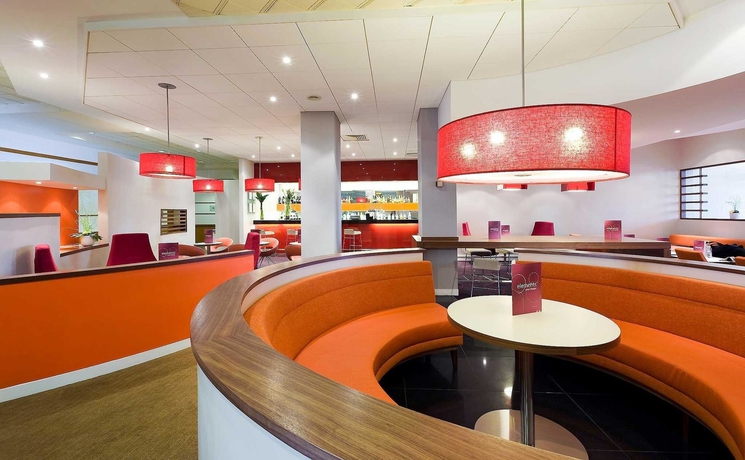 Imagen del bar/restaurante del Hotel Novotel Southampton. Foto 8