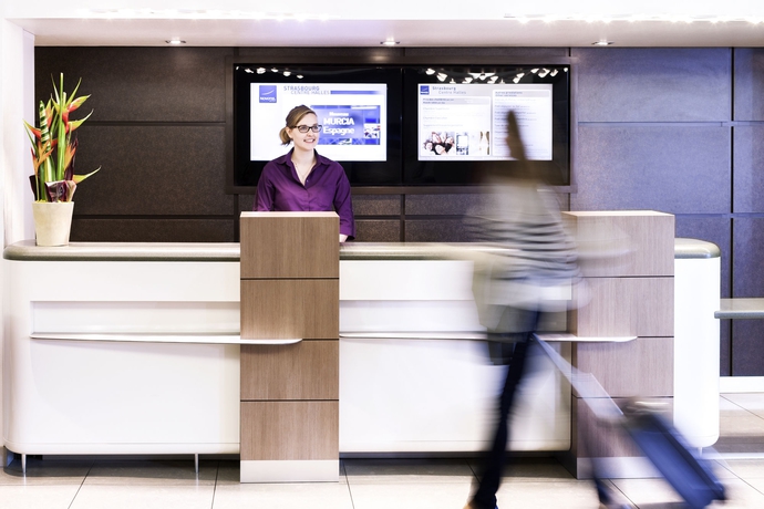 Imagen de los interiores del Hotel Novotel Strasbourg Centre Halles. Foto 15
