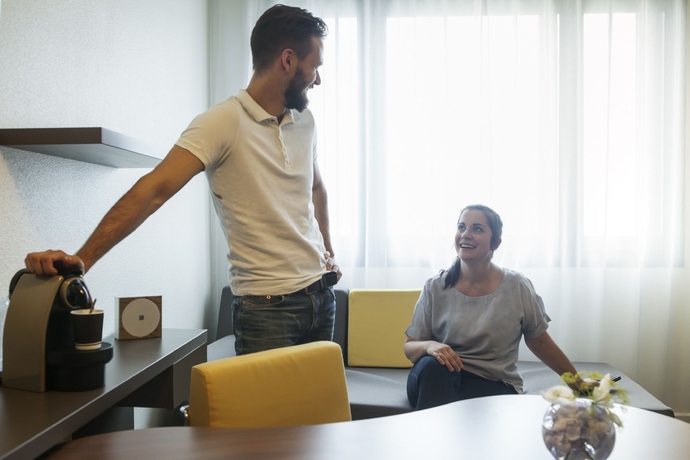 Imagen de la habitación del Hotel Novotel Suites Cannes Centre. Foto 12