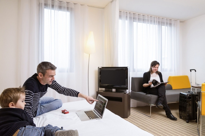 Imagen de la habitación del Hotel Novotel Suites Cannes Centre. Foto 13