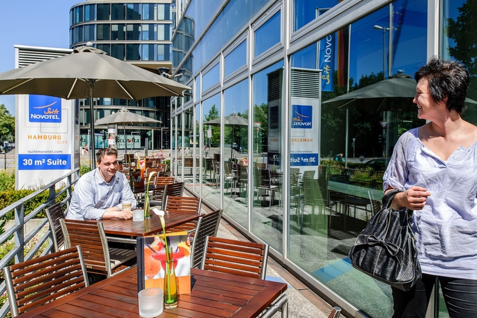 Imagen de los exteriores del Hotel Novotel Suites Hamburg City. Foto 14