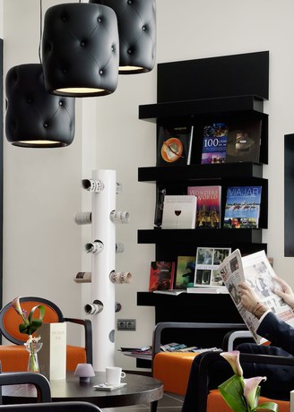 Imagen de los interiores del Hotel Novotel Suites Malaga Centro. Foto 16