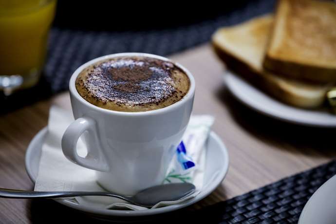 Imagen del bar/restaurante del Hotel Novotel Suites Malaga Centro. Foto 3