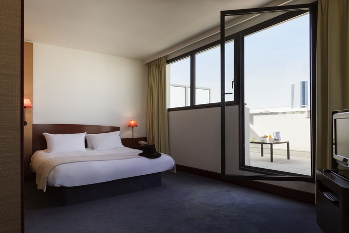 Imagen de la habitación del Hotel Novotel Suites Marseille Centre Euromed. Foto 10