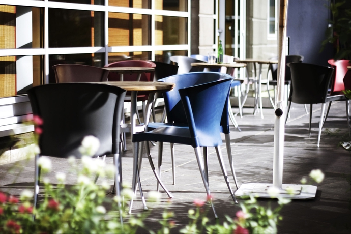 Imagen del bar/restaurante del Hotel Novotel Suites Paris CDG Airport Villepinte. Foto 4