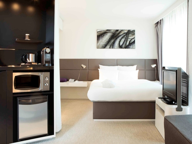 Imagen de la habitación del Hotel Novotel Suites Paris Issy Les Moulineaux. Foto 9