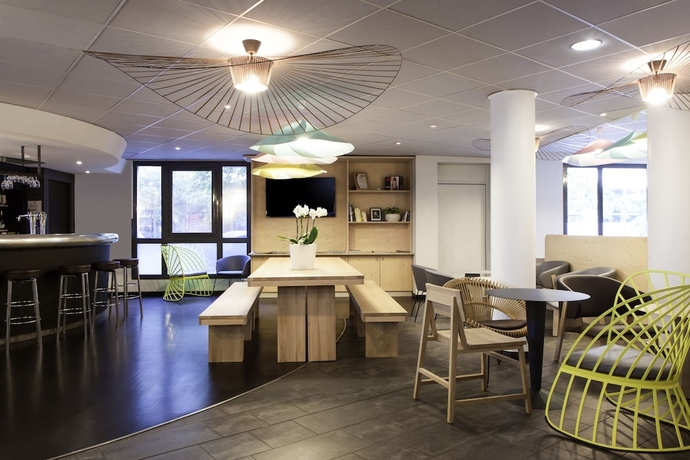 Imagen de los interiores del Hotel Novotel Suites Paris Stade De France. Foto 18