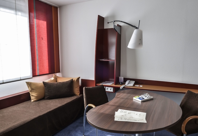 Imagen de la habitación del Hotel Novotel Suites Reims Centre. Foto 4