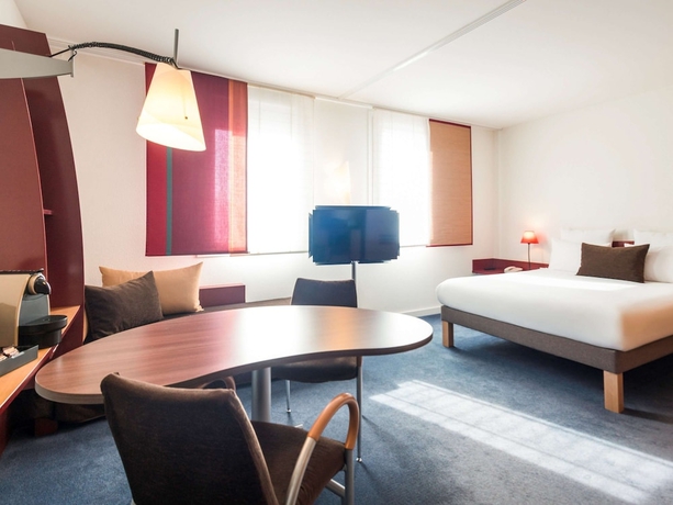 Imagen de la habitación del Hotel Novotel Suites Reims Centre. Foto 10