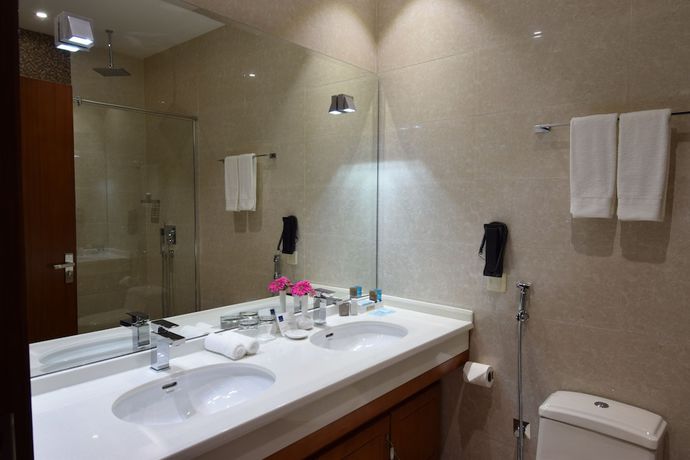 Imagen de la habitación del Hotel Novotel Suites Riyadh Center. Foto 19