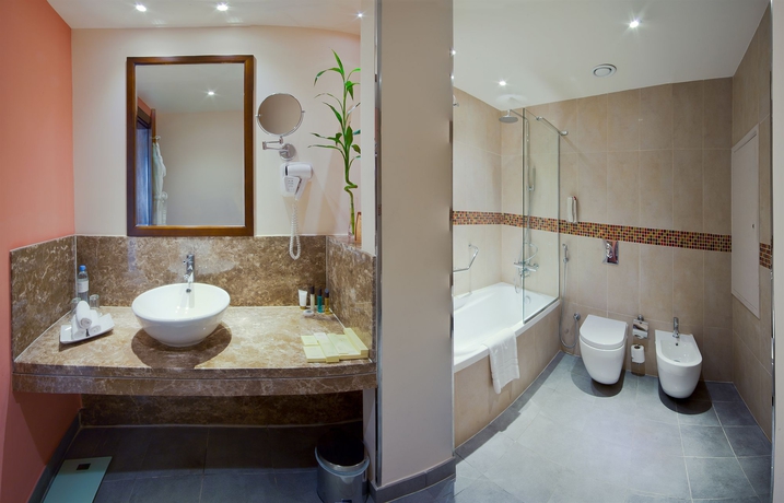 Imagen de la habitación del Hotel Novotel Suites Riyadh Olaya. Foto 13