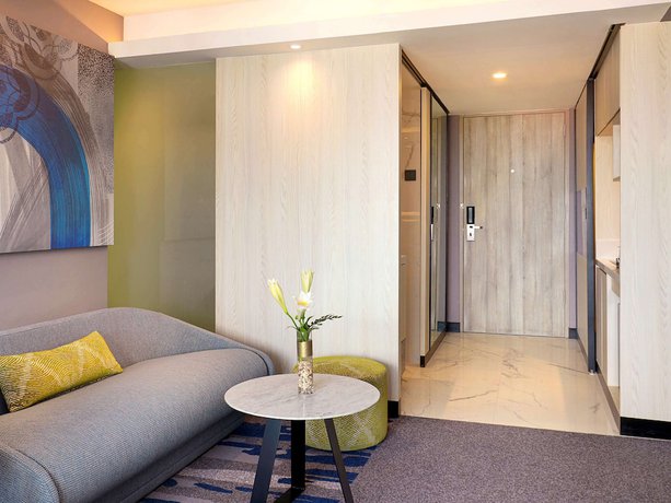 Imagen de la habitación del Hotel Novotel Suites Yogyakarta Malioboro. Foto 11