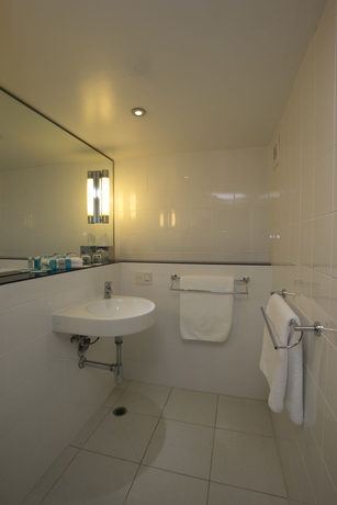 Imagen de la habitación del Hotel Novotel Sydney Darling Square. Foto 9