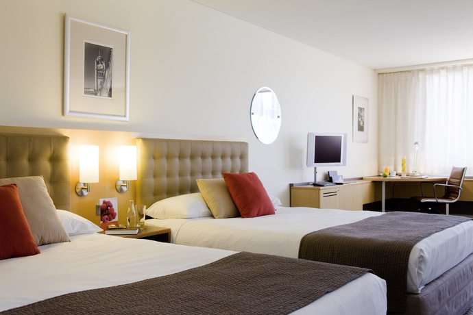Imagen de la habitación del Hotel Novotel Sydney On Darling Harbour. Foto 11
