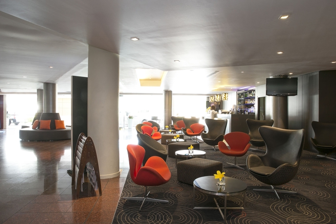 Imagen de los interiores del Hotel Novotel Sydney Parramatta. Foto 4