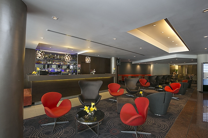 Imagen de los interiores del Hotel Novotel Sydney Parramatta. Foto 5