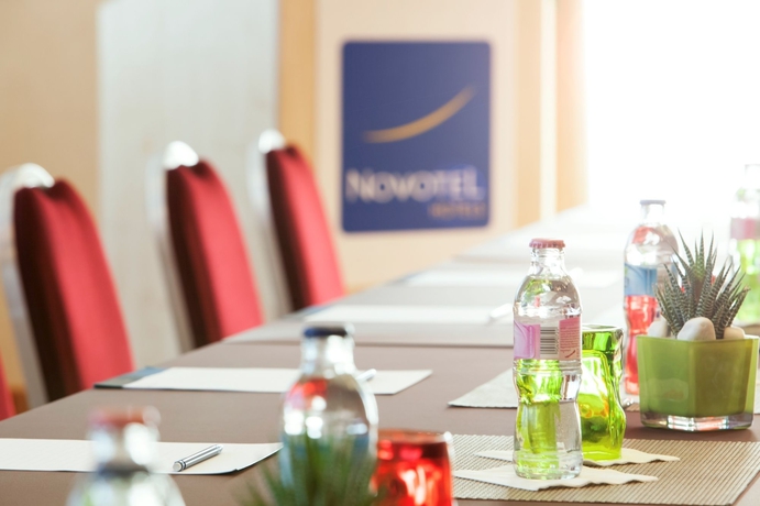 Imagen de los interiores del Hotel Novotel Szeged. Foto 14