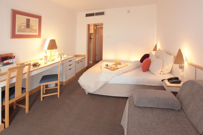 Imagen de la habitación del Hotel Novotel Szeged. Foto 11