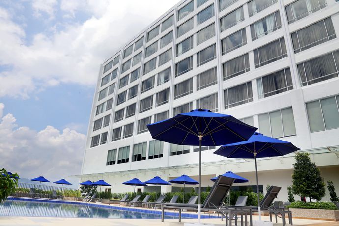 Imagen del bar/restaurante del Hotel Novotel Taiping Perak. Foto 5