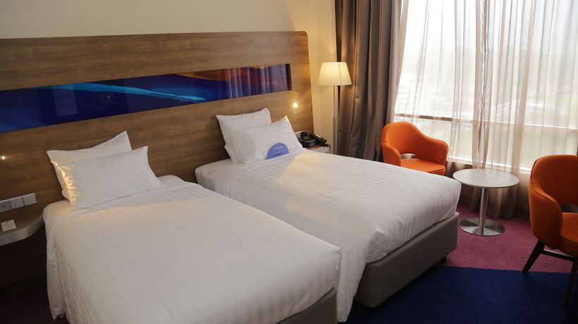 Imagen de la piscina del Hotel Novotel Taiping Perak. Foto 18