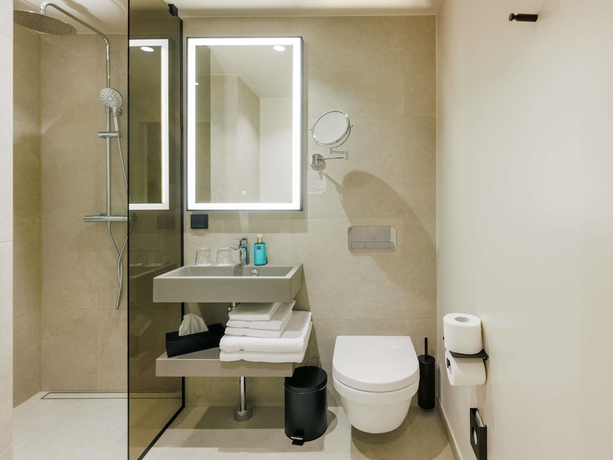 Imagen de la habitación del Hotel Novotel Tallinn. Foto 3