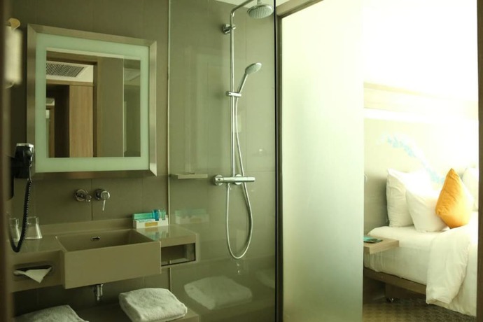 Imagen de la habitación del Hotel Novotel Tangerang. Foto 16