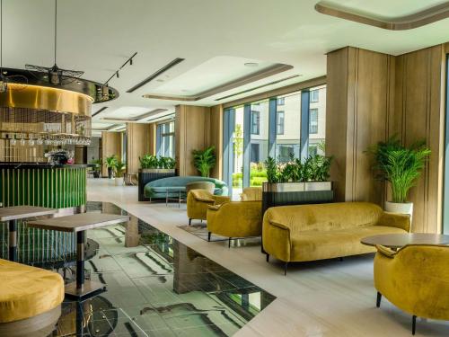 Imagen general del Hotel Novotel Tbilisi Center. Foto 1