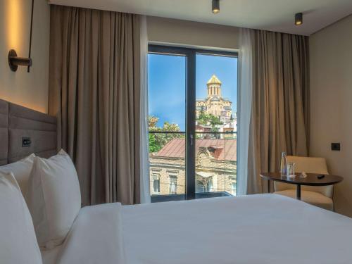 Imagen general del Hotel Novotel Tbilisi Center. Foto 4