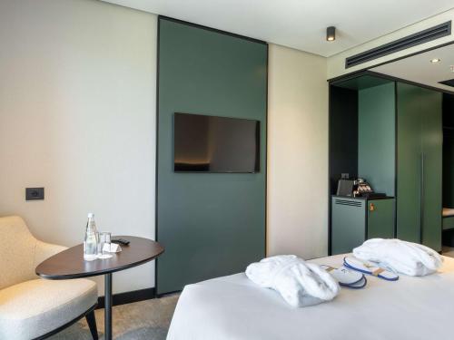 Imagen general del Hotel Novotel Tbilisi Center. Foto 8