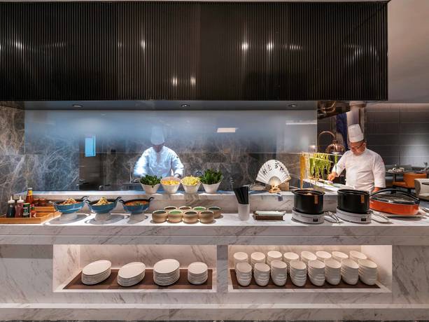 Imagen del bar/restaurante del Hotel Novotel Tianjin Drum Tower. Foto 2