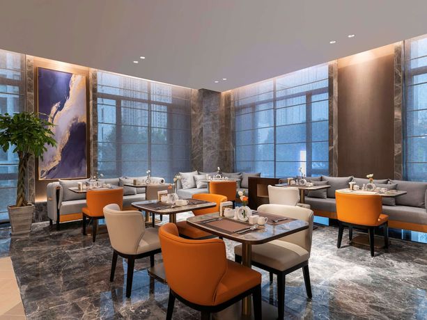 Imagen del bar/restaurante del Hotel Novotel Tianjin Drum Tower. Foto 3