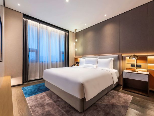 Imagen de la habitación del Hotel Novotel Tianjin Drum Tower. Foto 12