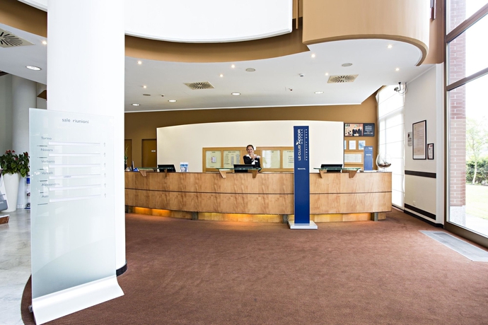 Imagen de los interiores del Hotel Novotel Torino Corso Giulio Cesare. Foto 14