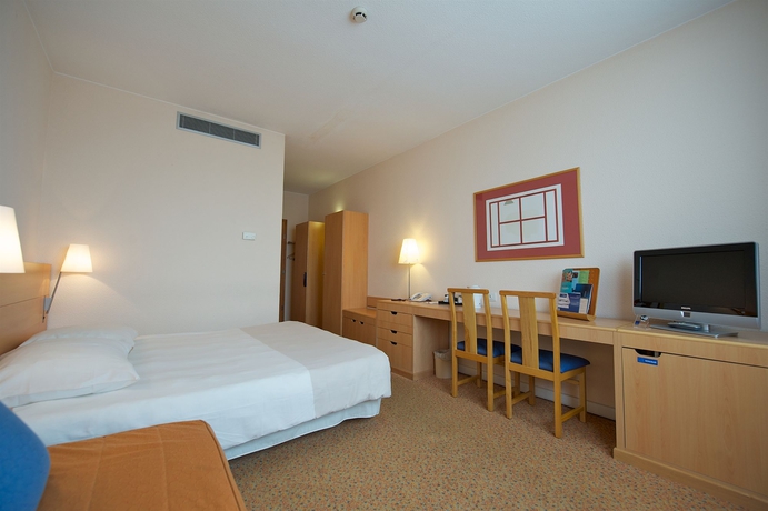 Imagen de la habitación del Hotel Novotel Torino Corso Giulio Cesare. Foto 6