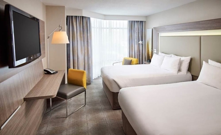 Imagen de la habitación del Hotel Novotel Toronto North York. Foto 11