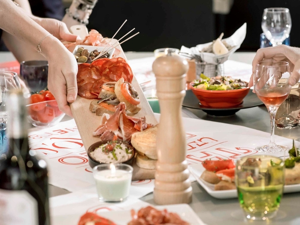 Imagen del bar/restaurante del Hotel Novotel Toulouse Centre Compans Caffarelli. Foto 9