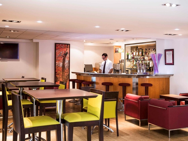 Imagen del bar/restaurante del Hotel Novotel Toulouse Purpan Aéroport. Foto 9