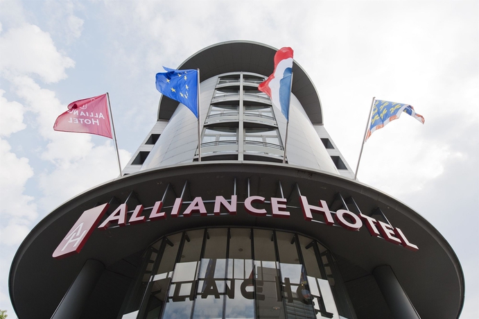 Imagen de los exteriores del Hotel Novotel Tours Centre Gare. Foto 13