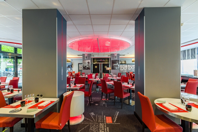 Imagen del bar/restaurante del Hotel Novotel Tours Centre Gare. Foto 6