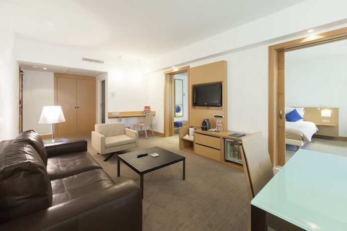 Imagen de la habitación del Hotel Novotel Tunis. Foto 10