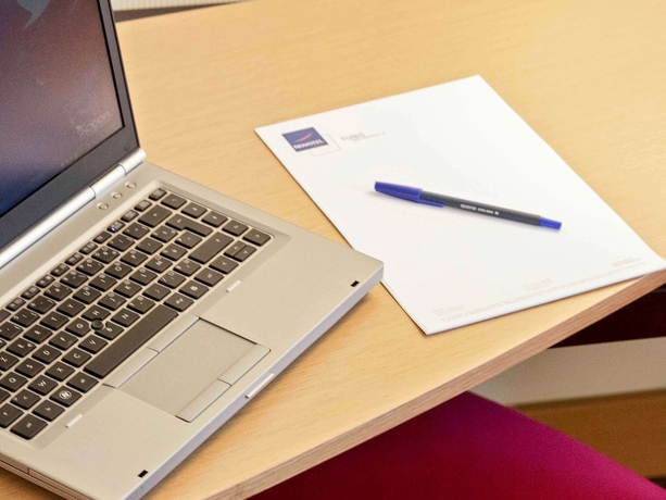 Imagen de la habitación del Hotel Novotel Tunis. Foto 13