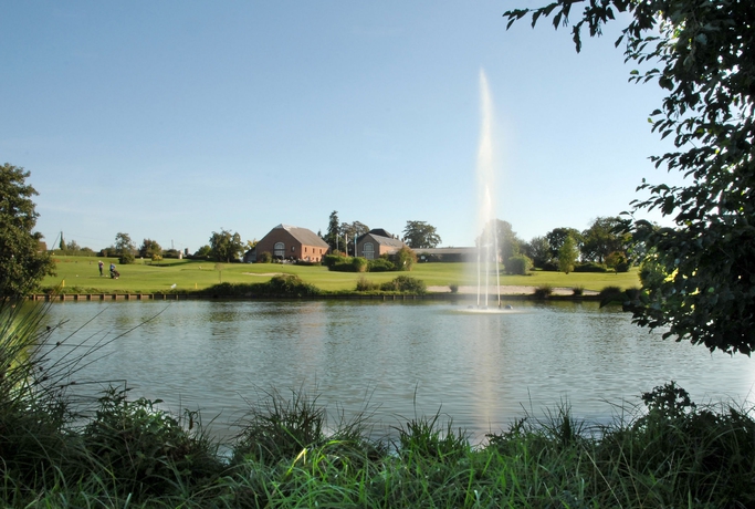 Imagen de los exteriores del Hotel Novotel Valenciennes. Foto 12