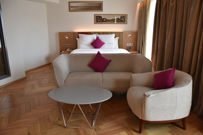 Imagen de la habitación del Hotel Novotel Vijayawada Varun. Foto 3