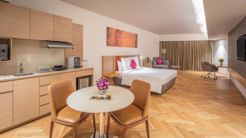 Imagen de la habitación del Hotel Novotel Vijayawada Varun. Foto 9