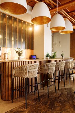 Imagen del bar/restaurante del Hotel Novotel Vladivostok. Foto 3