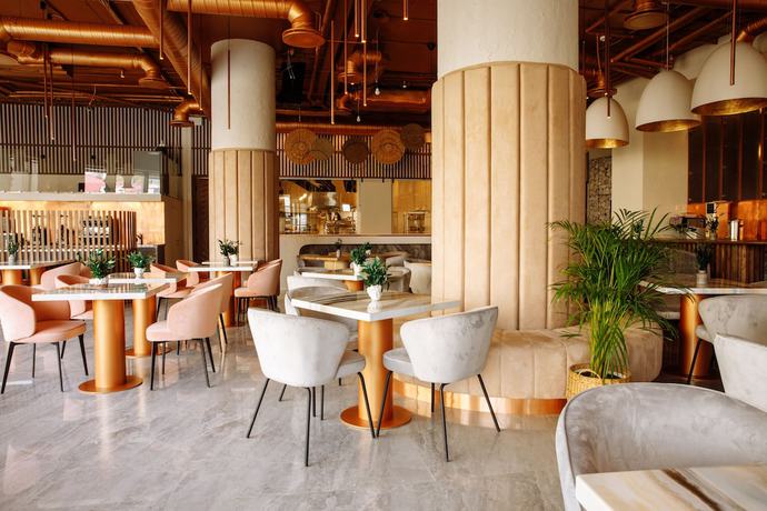 Imagen del bar/restaurante del Hotel Novotel Vladivostok. Foto 4