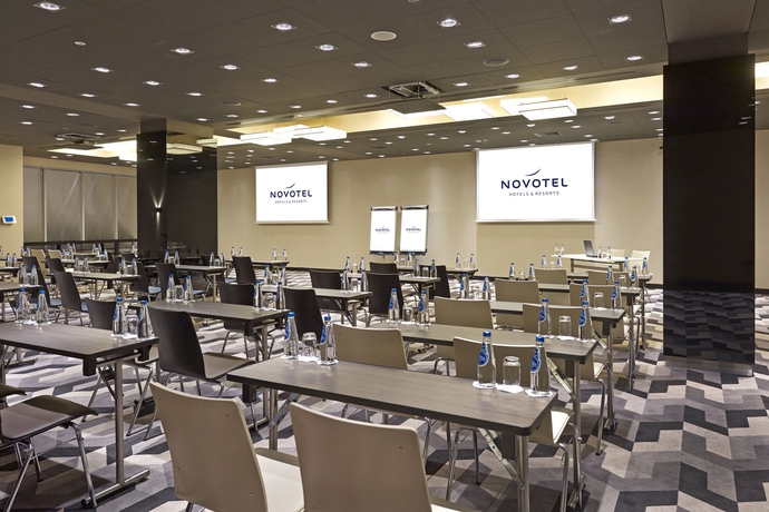 Imagen de los interiores del Hotel Novotel Warszawa Centrum. Foto 14