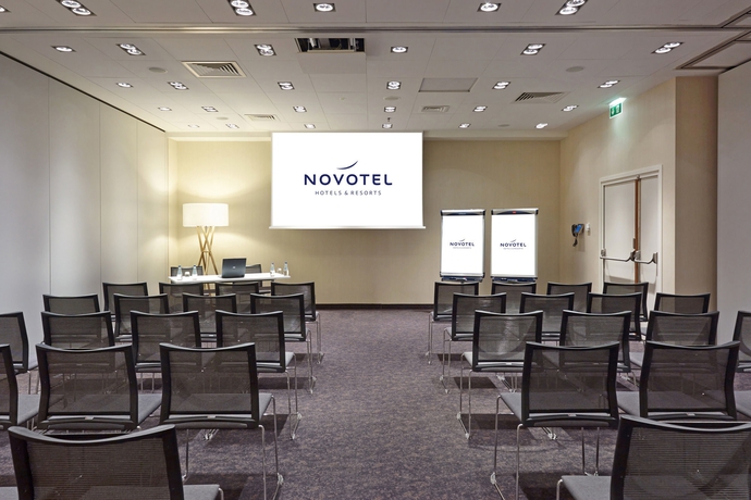 Imagen de los interiores del Hotel Novotel Warszawa Centrum. Foto 15