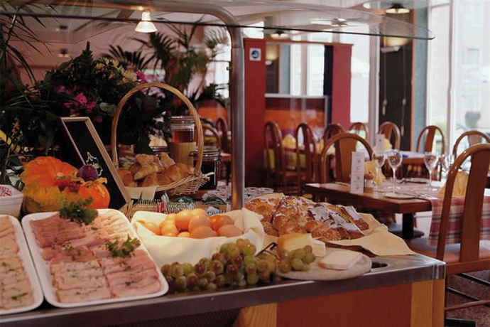 Imagen del bar/restaurante del Hotel Novotel Wavre Brussels East. Foto 3