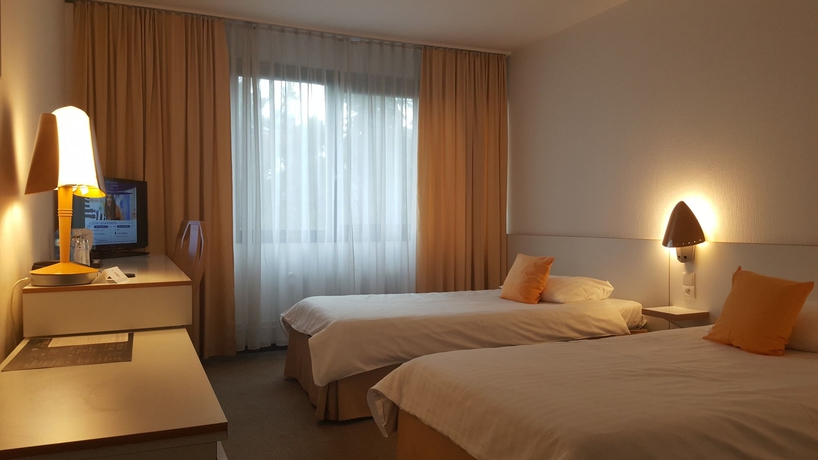 Imagen de la habitación del Hotel Novotel Wroclaw City. Foto 10